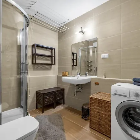West Warsaw Apartment - Top Location, Parking, Near Park By Rentujemy Exterior photo
